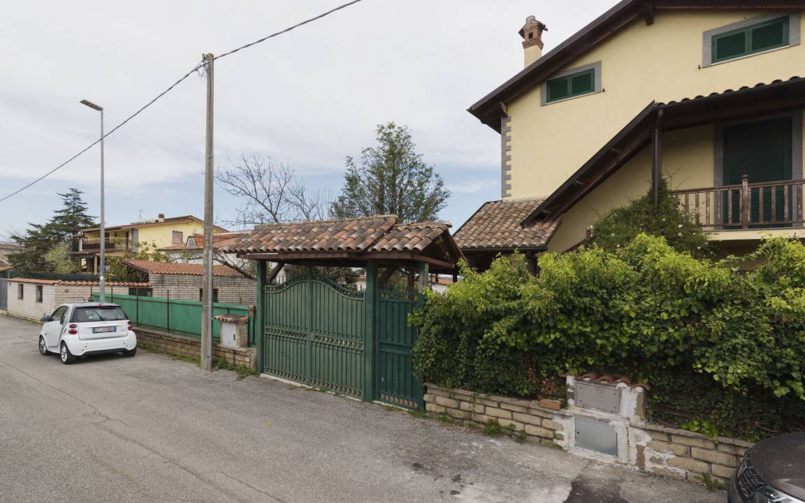 Photo of Others in Lake Garda