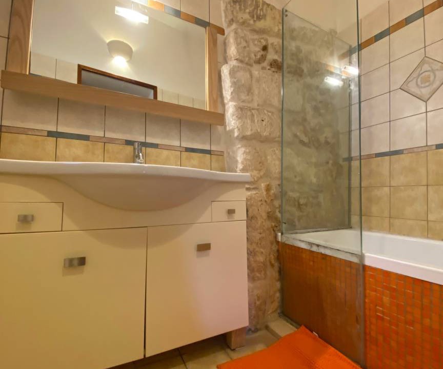 Photo of Bathroom in Surano