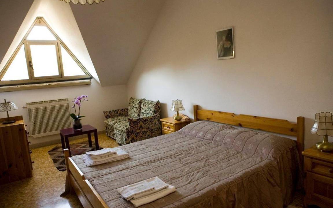 Photo of Bedroom in Borzonasca