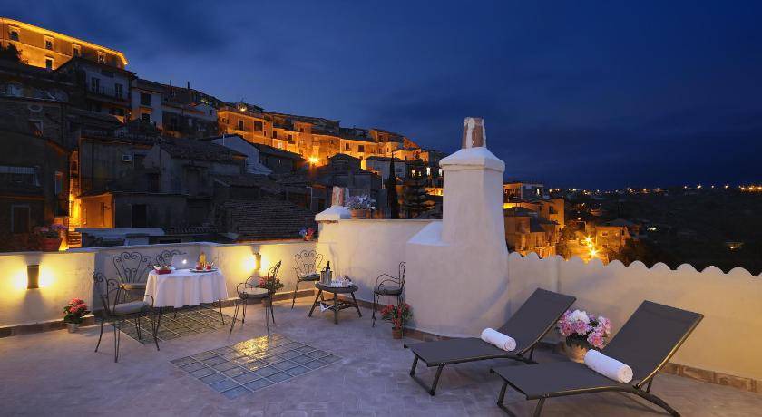 Photo of Patio Balcony in Castellabate Historic Centre