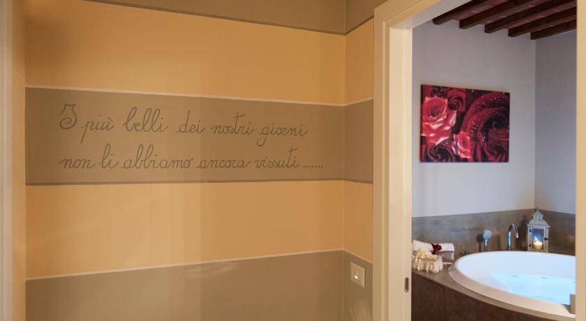 Photo of Bathroom in Osteria delle Noci
