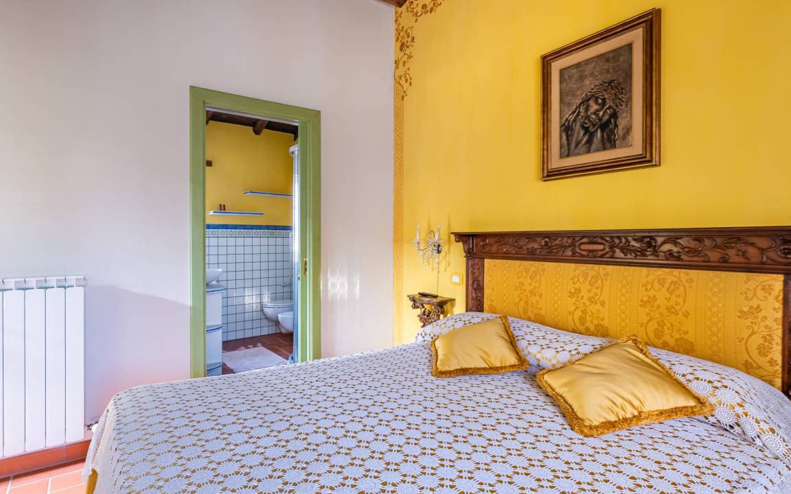 Photo of Bedroom in Molazzana