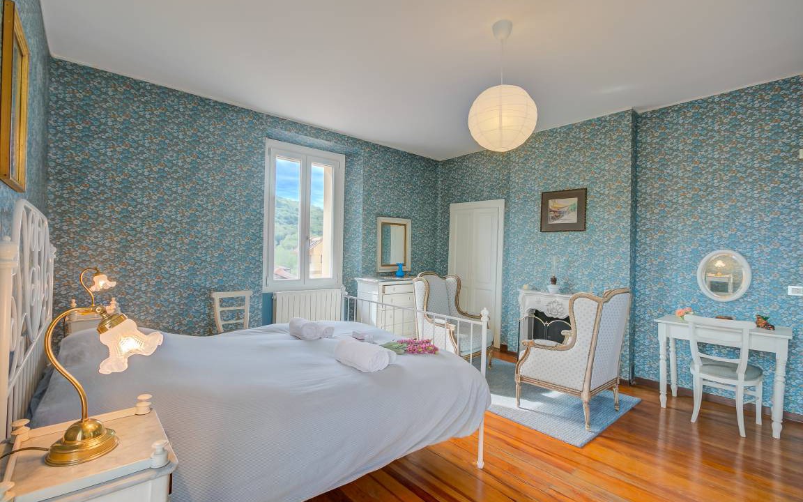 Photo of Bedroom in Brovello-Carpugnino