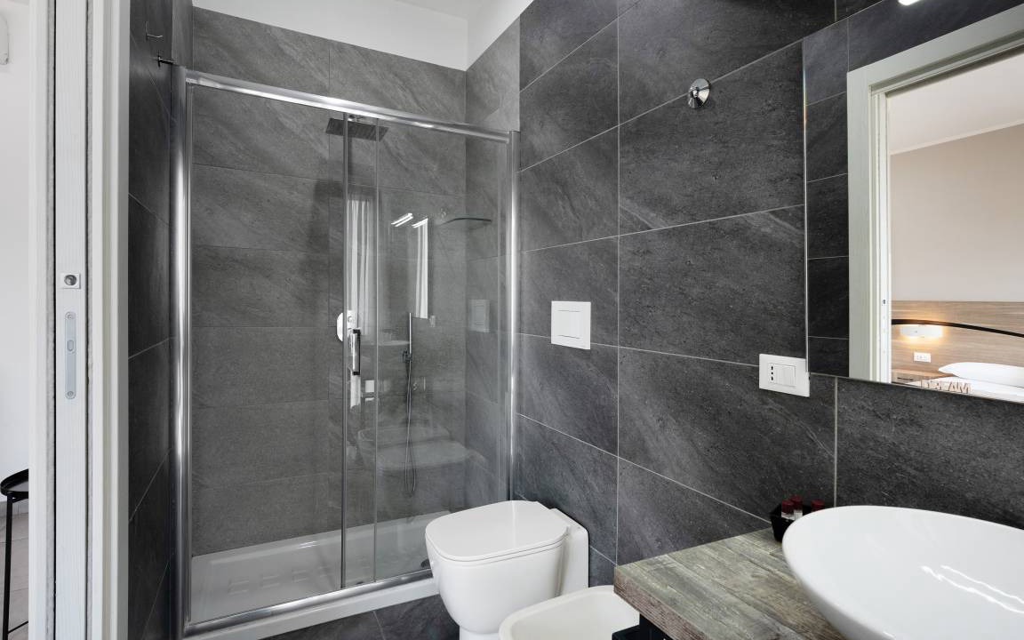 Photo of Bathroom in Naples