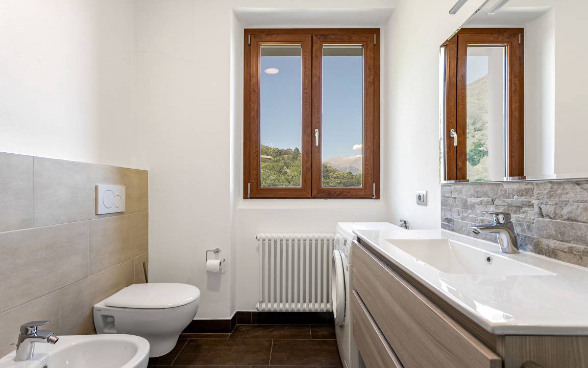 Photo of Bathroom in Cremia