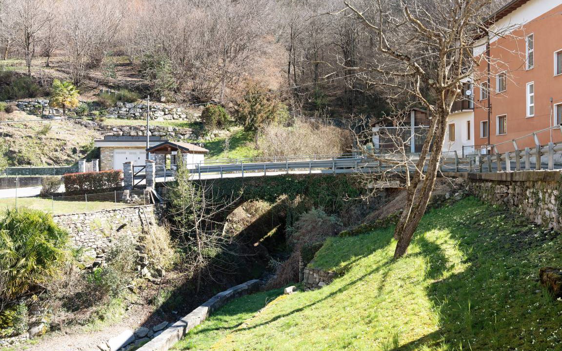 Photo of Others in Armeno