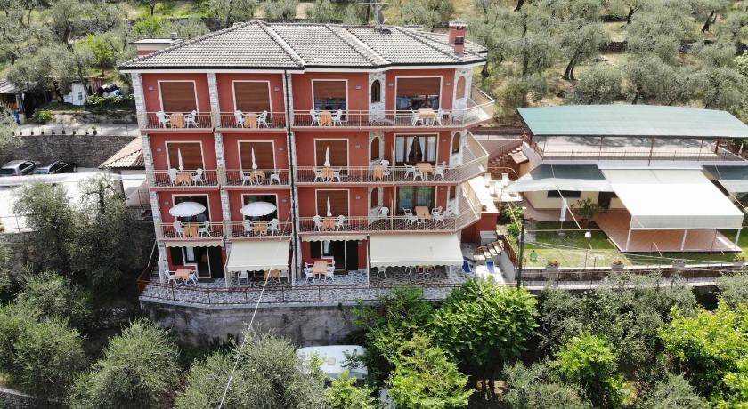 Photo of Others in Assenza