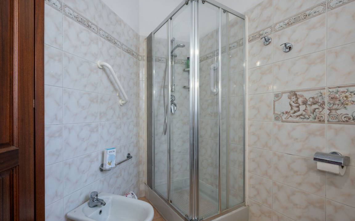 Photo of Bathroom in Montegrosso dʼAsti