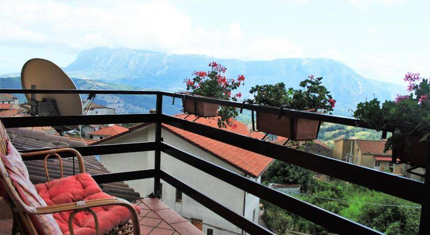 Photo of Patio Balcony in Montano Antilia