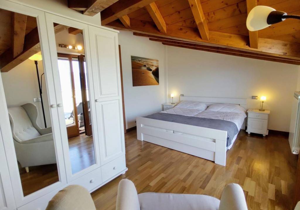 Photo of Bedroom in Porto Valtravaglia