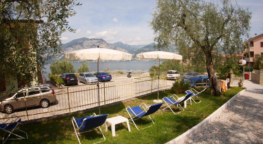 Photo of Others in Assenza