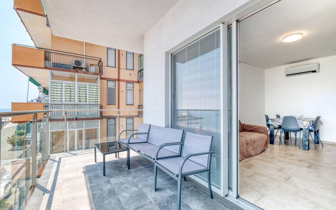 Photo of Patio Balcony in Borghetto Santo Spirito