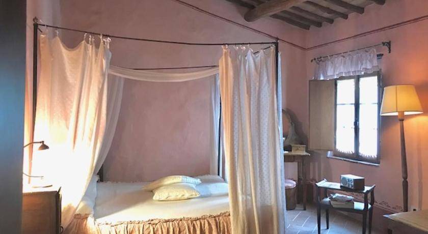 Photo of Bedroom in Bagno Vignoni