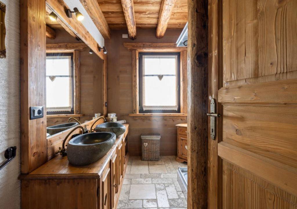 Photo of Bathroom in Ovaro