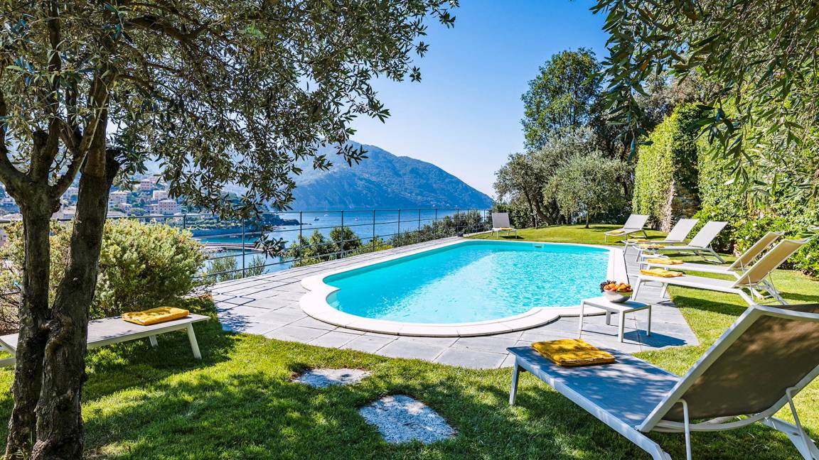 Photo of Others in Recco