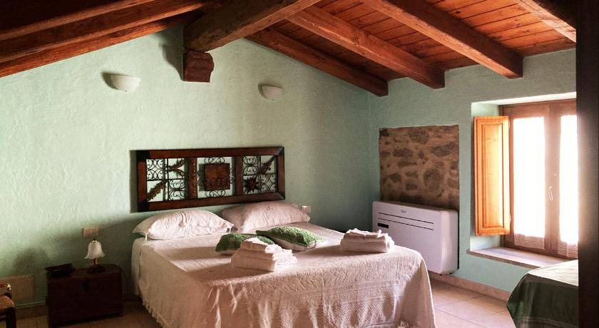 Photo of Bedroom in Orroli