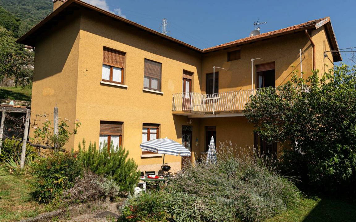 Photo of Buildings in Vignola