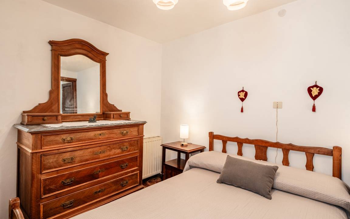 Photo of Bedroom in Montefegatesi
