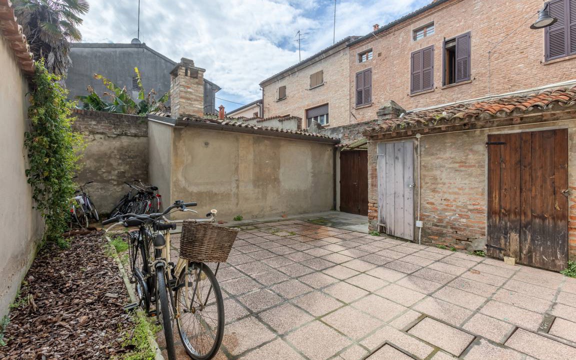 Photo of Others in Ferrara