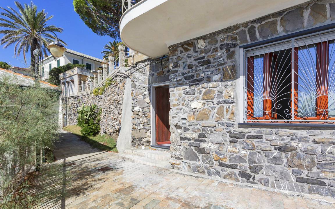 Photo of Others in Recco