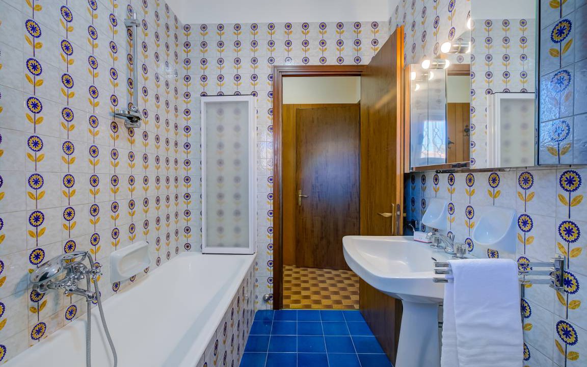 Photo of Bathroom in Levo