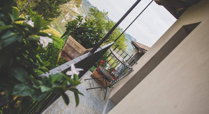 Photo of Others in Barbaresco
