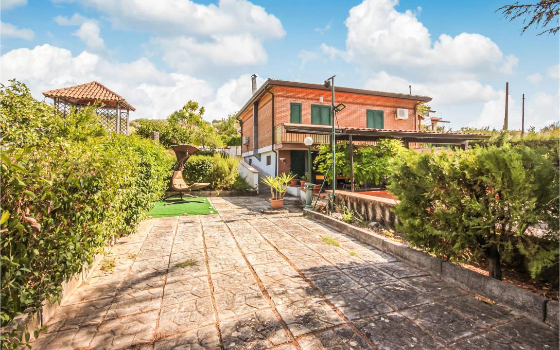 Photo of Others in Buccino