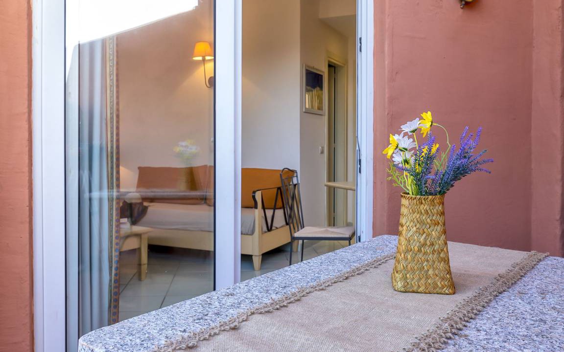 Photo of Patio Balcony in Canneddi