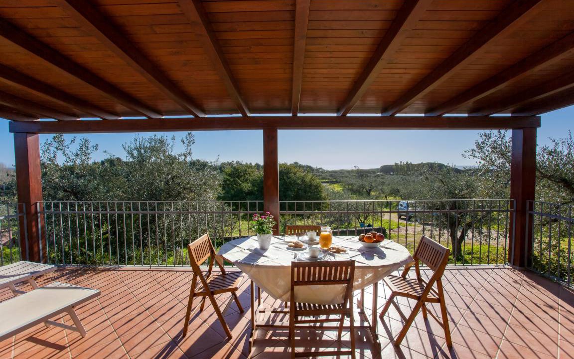 Photo of Patio Balcony in Orosei