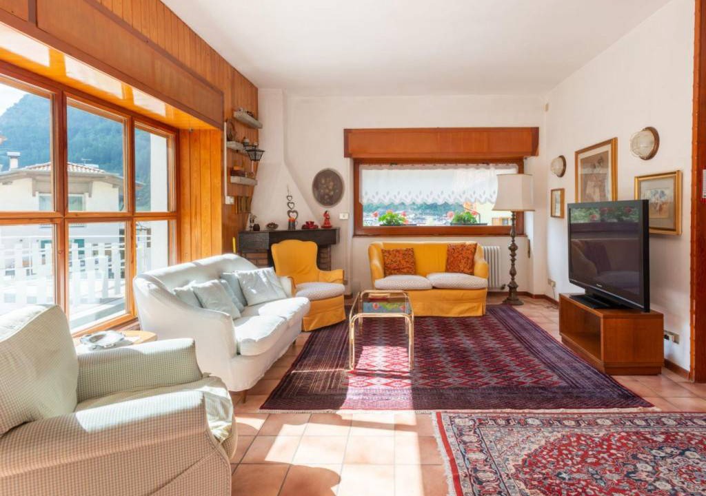 Photo of Livingroom in Pellizzano