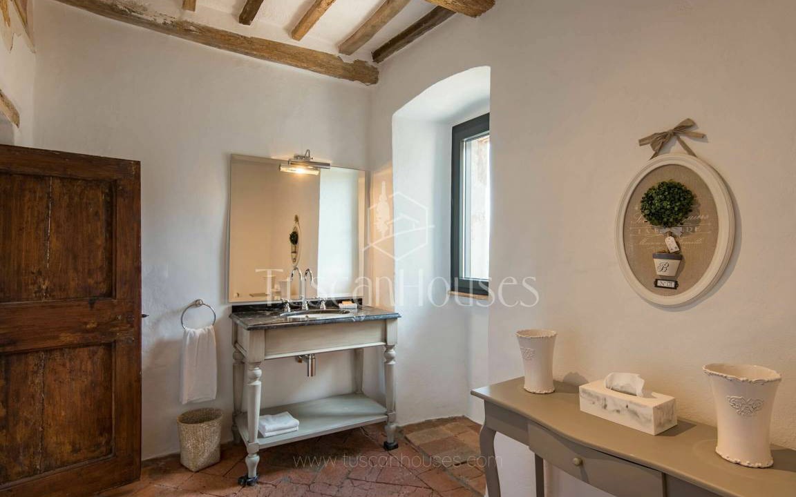 Photo of Bathroom in Montelovesco