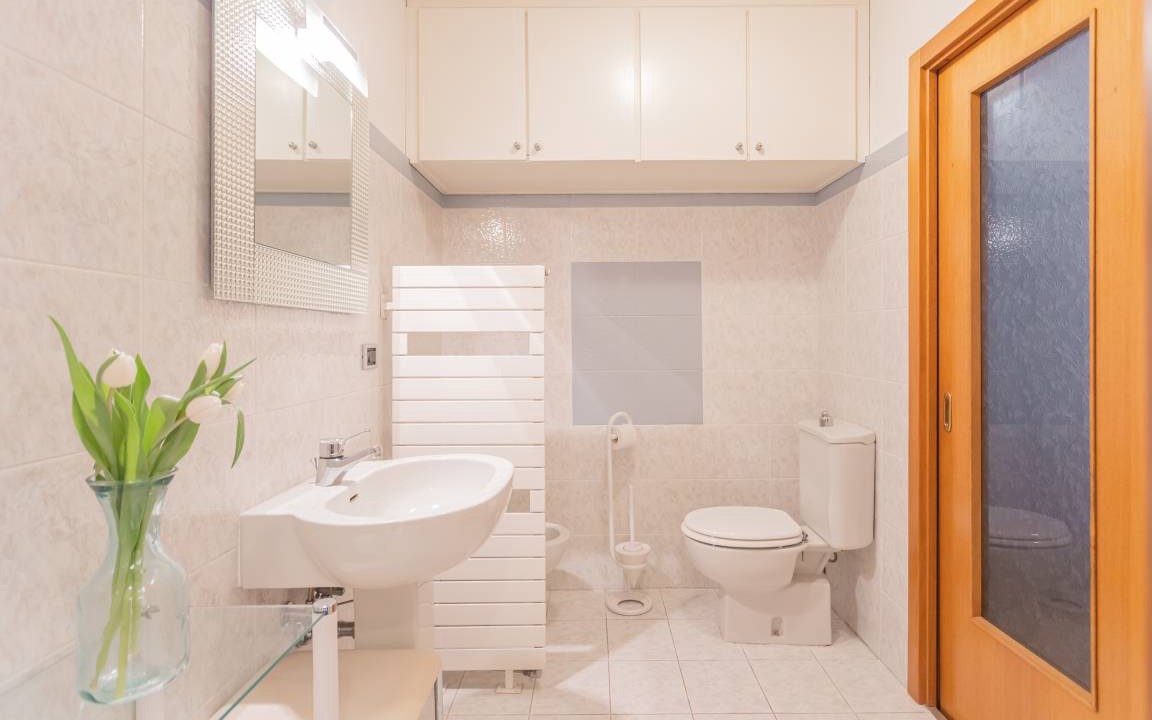 Photo of Bathroom in Como City Centre