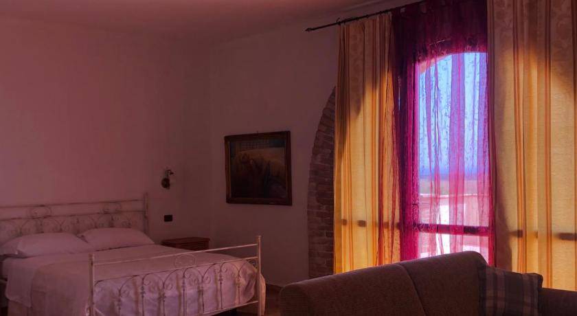 Photo of Bedroom in Ciro Marina