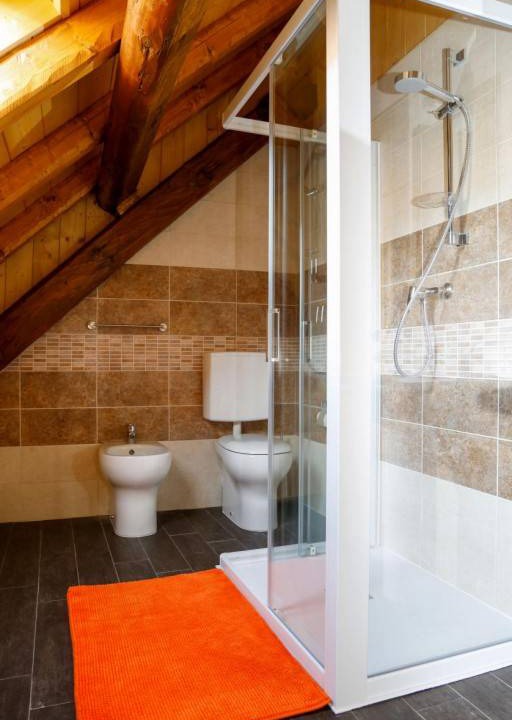 Photo of Bathroom in Ovaro