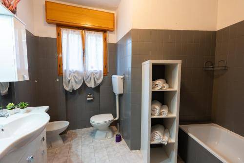 Photo of Bathroom in Roncoscaglia