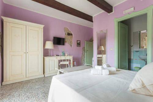 Photo of Bedroom in Bosa Historic Centre