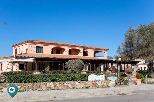 Photo of Buildings in San Teodoro City Centre