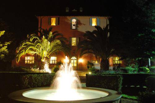 Photo of Others in Tuscania