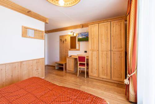 Photo of Bedroom in Fondo