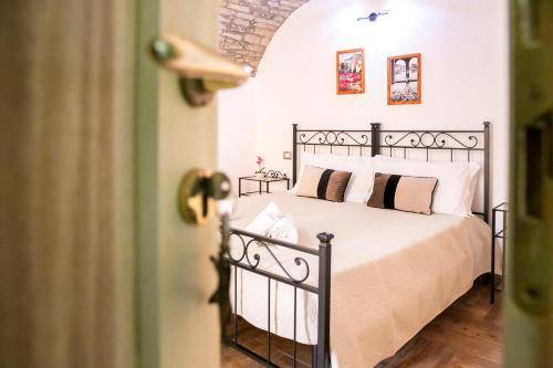 Photo of Bedroom in Bosa Historic Centre