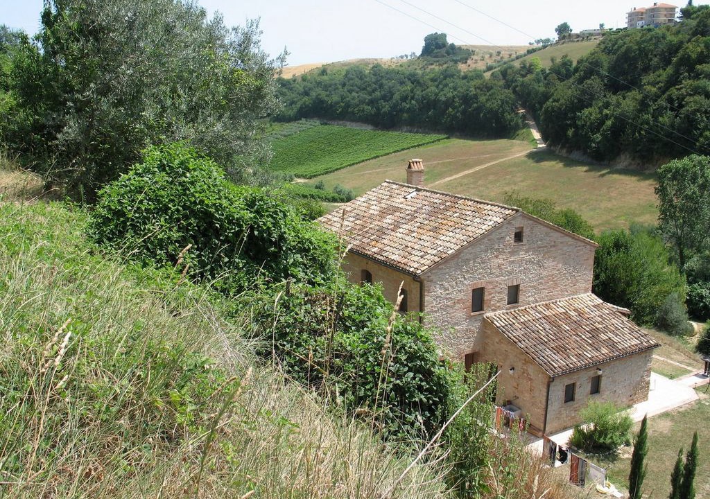Photo of Buildings in Montefiore dell'Aso