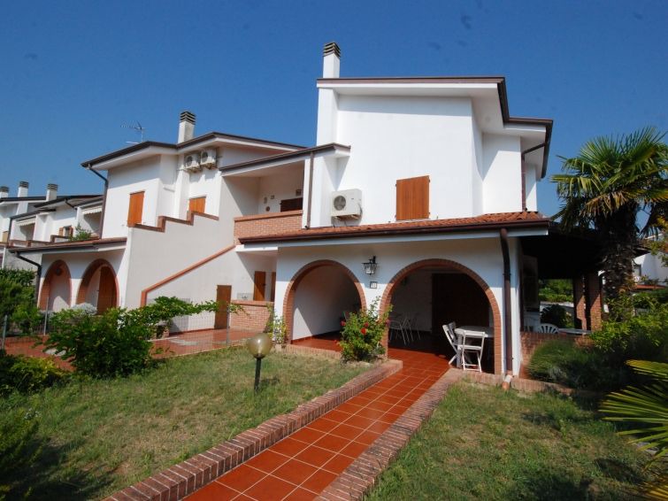 Photo of Buildings in Eraclea Mare