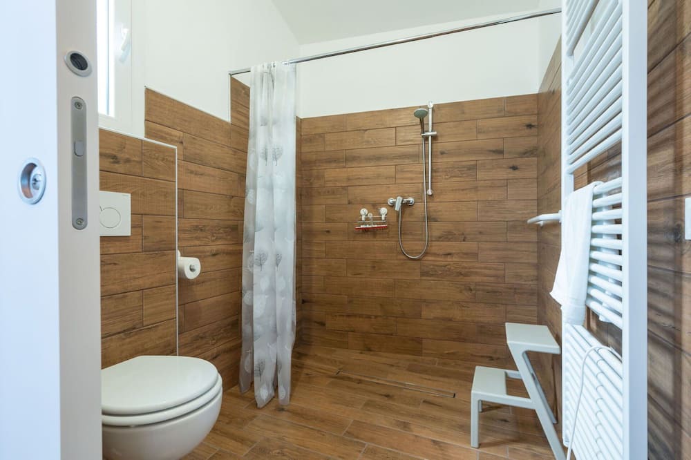 Photo of Bathroom in Donato