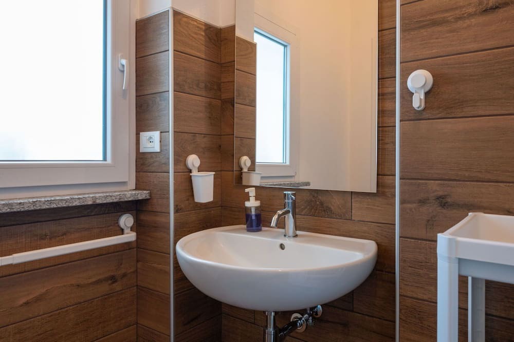 Photo of Bathroom in Donato
