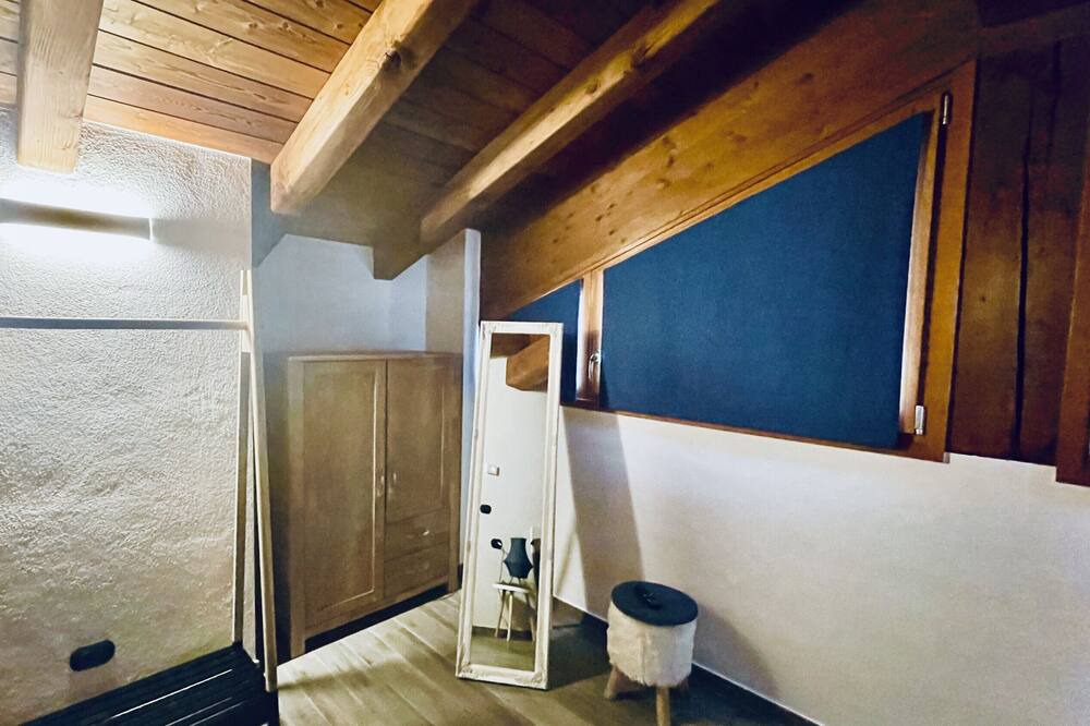 Photo of Bedroom in Nus