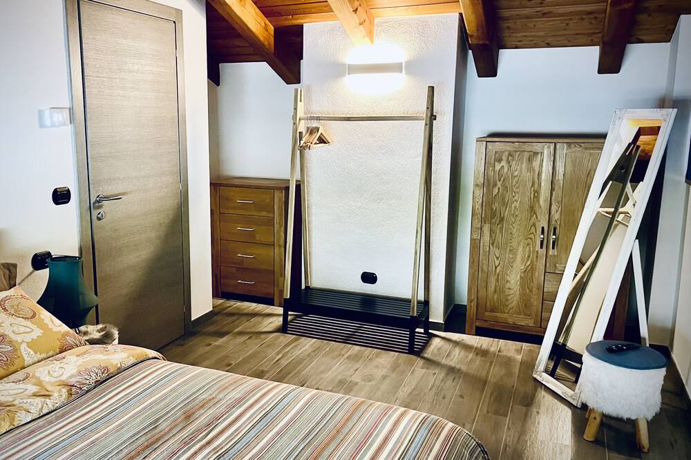 Photo of Bedroom in Nus