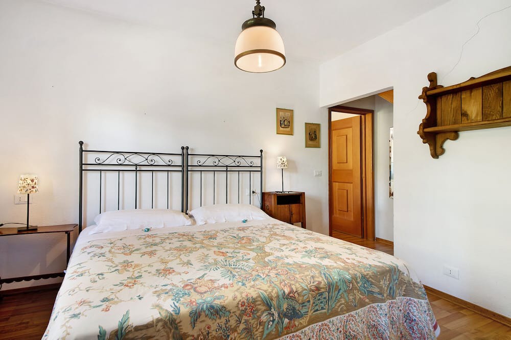 Photo of Bedroom in Santo Stefano dʼAveto
