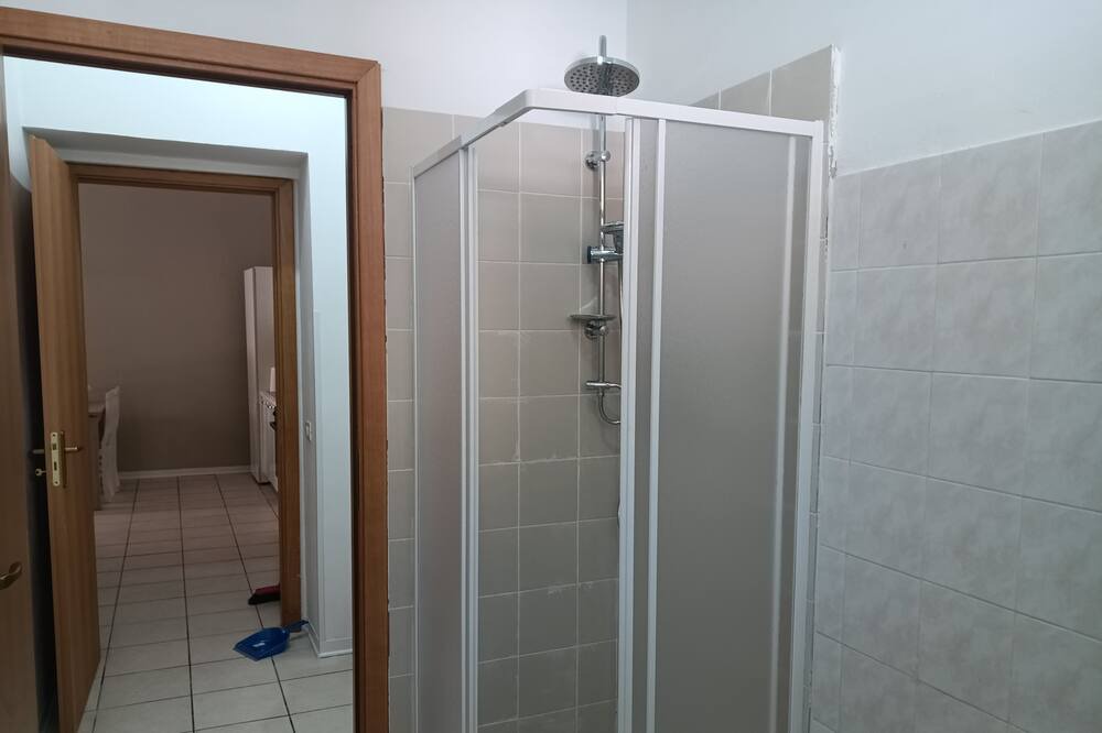 Photo of Bathroom in Gizzeria Lido