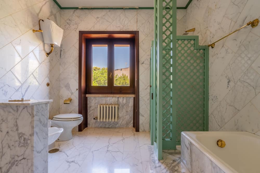 Photo of Bathroom in Sava