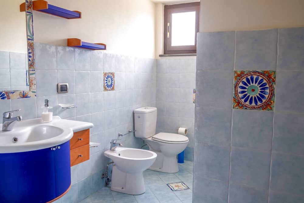 Photo of Bathroom in Borgo-Sanzio